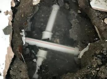 八宿阳台漏水维修公司为您分享楼上楼下漏水怎么处理